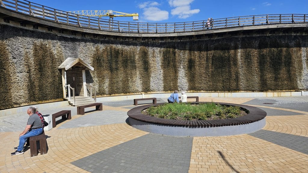 Nowy kompleks leczniczy na Warmii. - Powstaje duży szpital w nowym uzdrowisku na Warmii. To dopiero drugie takie miejsce