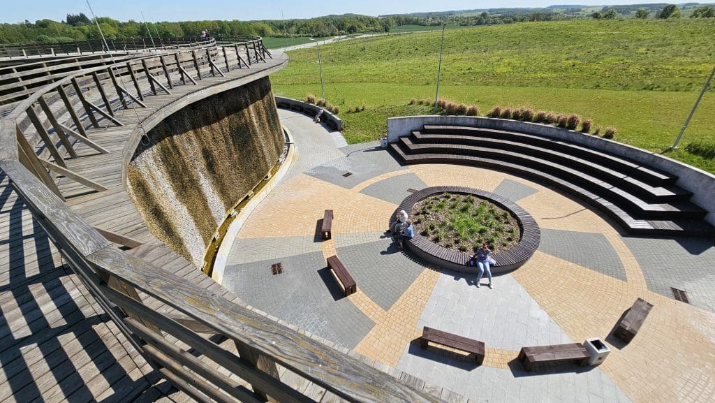 Nowy kompleks leczniczy na Warmii. - Powstaje duży szpital w nowym uzdrowisku na Warmii. To dopiero drugie takie miejsce