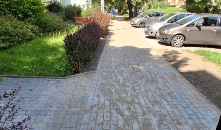 nowy chodnik na Pieczewie