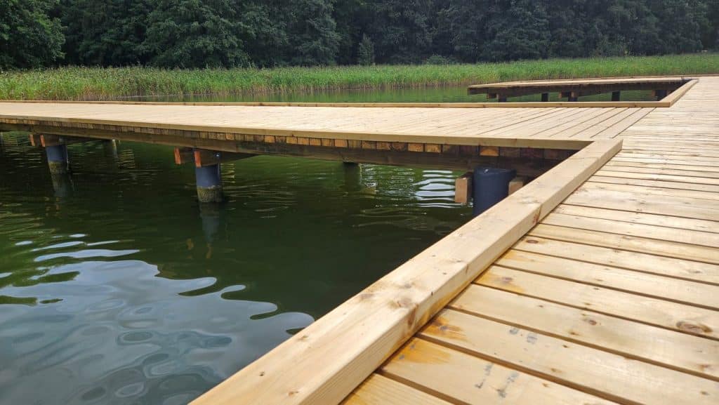 Kortowskie molo odzyskało blask, ale radość trwała krótko. - Nowe molo w Kortowie zdewastowane dwa dni po otwarciu!