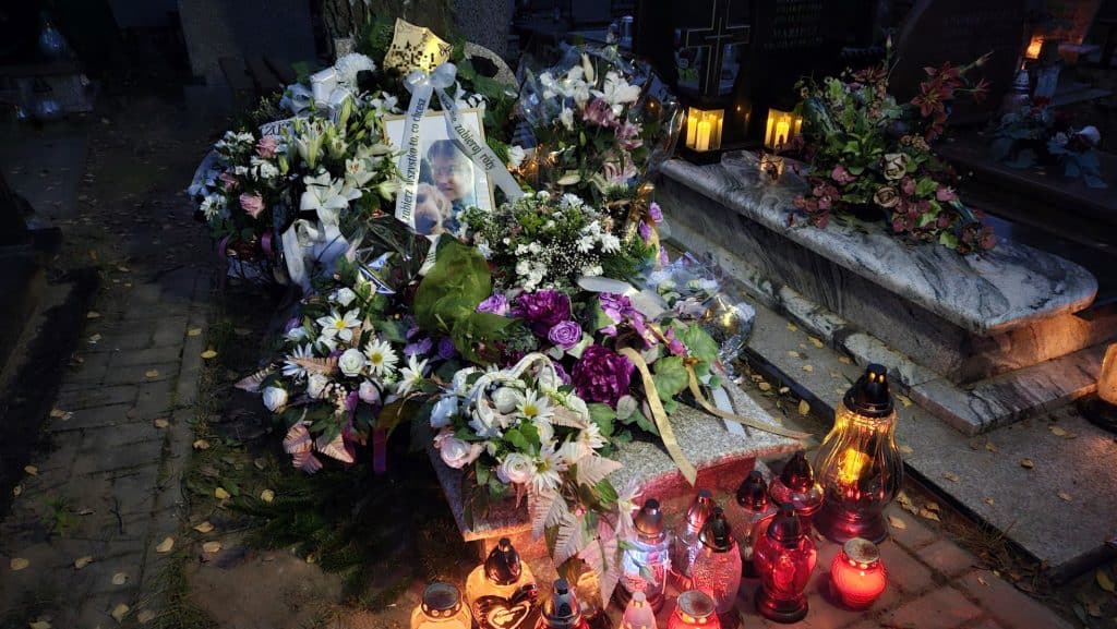 Lista zarzutów rośnie, a "Aladyn" spaceruje po Olsztynie. - Marta nie wytrzymała koszmaru. Odebrała sobie życie. Oskarżała "Aladyna" z Olsztyna