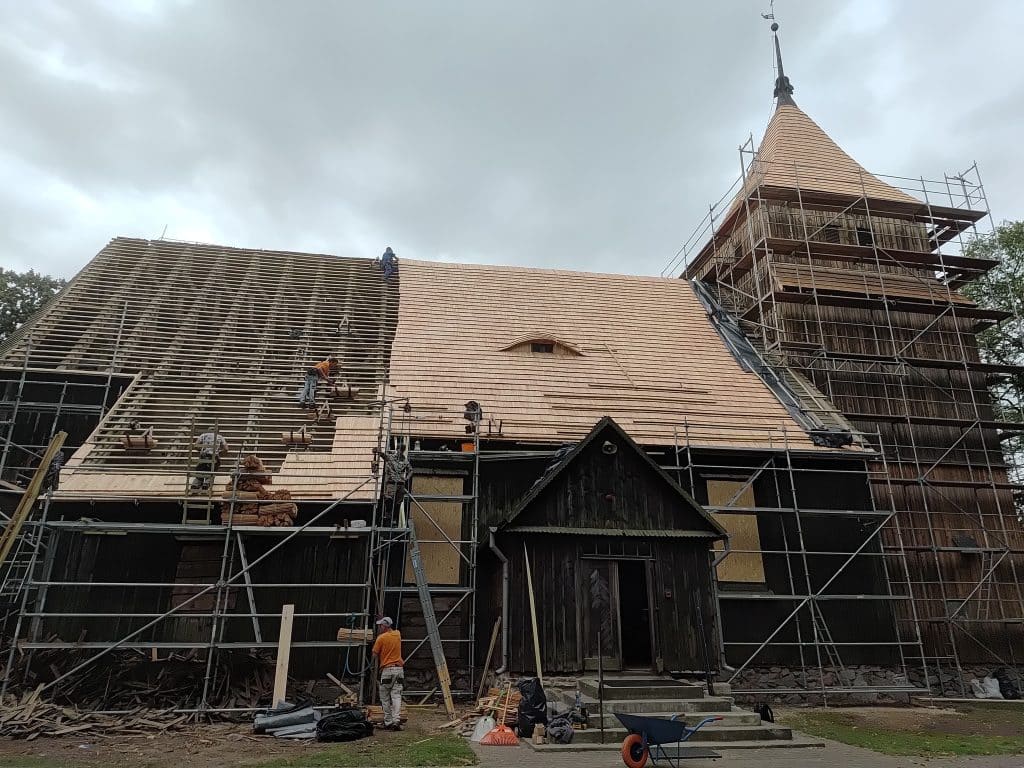 To jeden z najcenniejszych drewnianych kościołów na Mazurach. - 1,3 mln zł na ratowanie zabytku. Kościół na Mazurach dostanie drugie życie