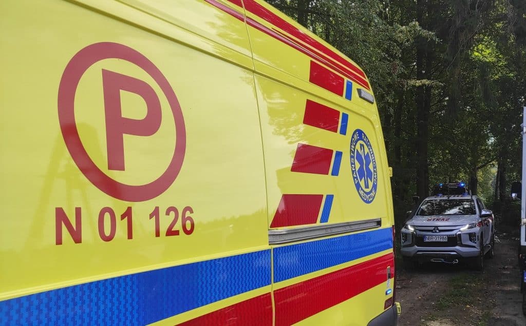 Śmigłowiec LPR w akcji. Mężczyzny nie udało się uratować. - Nie żyje pracownik modernizujący sieć energetyczną