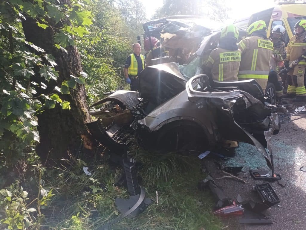 Nie udało się uratować 3-miesięcznego niemowlaka. - Nie żyją ojciec i niemowlę. Dziecko reanimowano przez półtorej godziny