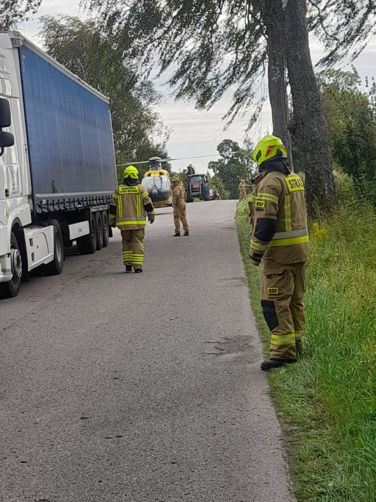 Nie udało się uratować 3-miesięcznego niemowlaka. - Nie żyją ojciec i niemowlę. Dziecko reanimowano przez półtorej godziny