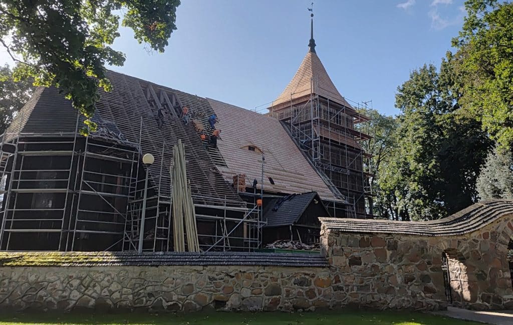 To jeden z najcenniejszych drewnianych kościołów na Mazurach. - 1,3 mln zł na ratowanie zabytku. Kościół na Mazurach dostanie drugie życie