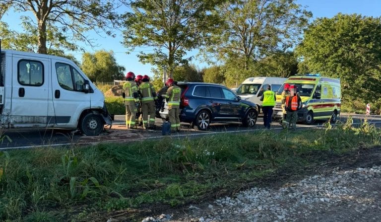 kolizja dw&oacute;ch aut w Gietrzwałdzie