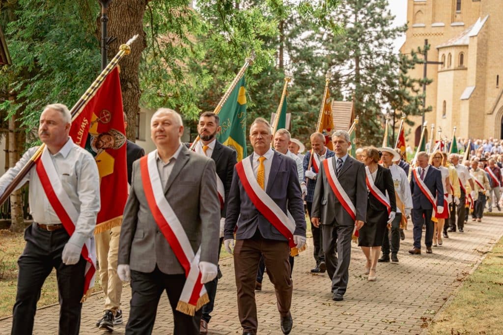 Rozogi zamieniły się w stolicę pszczelarstwa. - Rozogi po raz pierwszy w historii gościły wojewódzkie obchody Dnia Pszczelarza