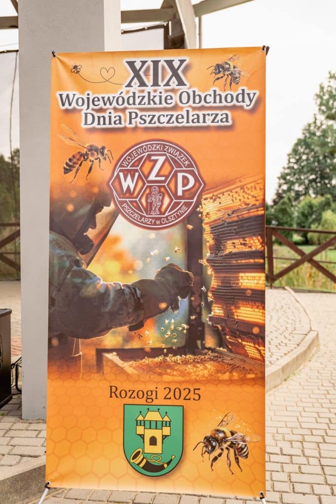 Rozogi zamieniły się w stolicę pszczelarstwa. - Rozogi po raz pierwszy w historii gościły wojewódzkie obchody Dnia Pszczelarza
