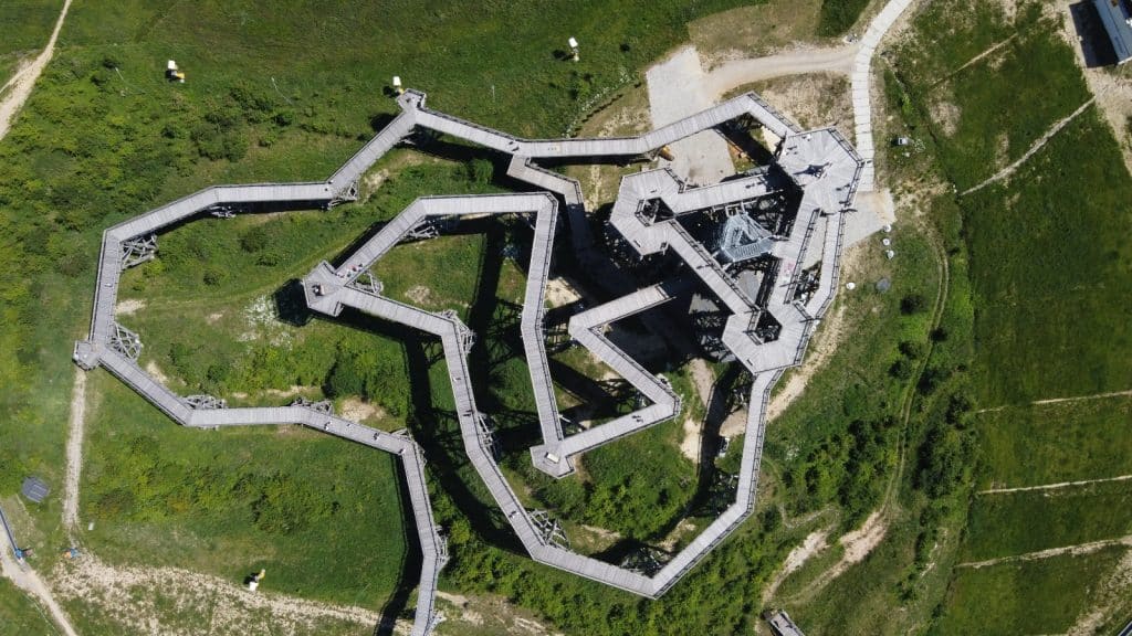 Które miejsce z Warmii i Mazur zostanie Cudem Polski 2025? - Trzy wyjątkowe atrakcje z regionu w prestiżowym plebiscycie National Geographic