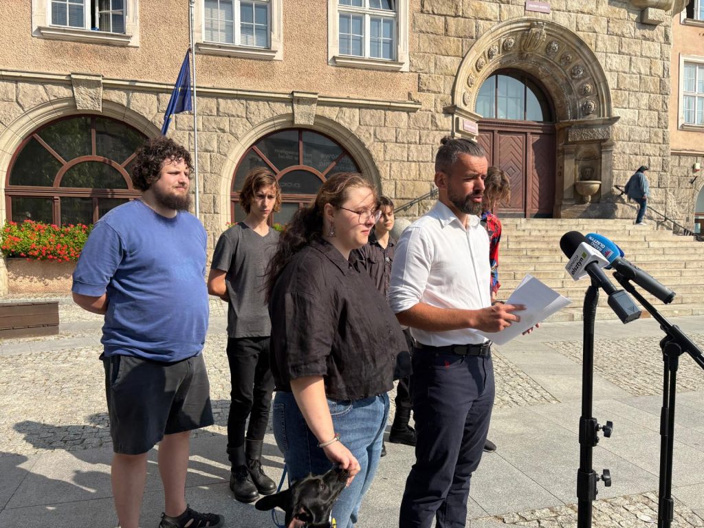 Psy chore, koty martwe. Co naprawdę wykazały kontrole? - Trujący oprysk na ulicach Olsztyna? Wyniki kontroli zaskoczyły wszystkich