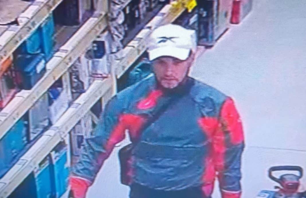 ukradł narzędzia ze sklepu budowlanego