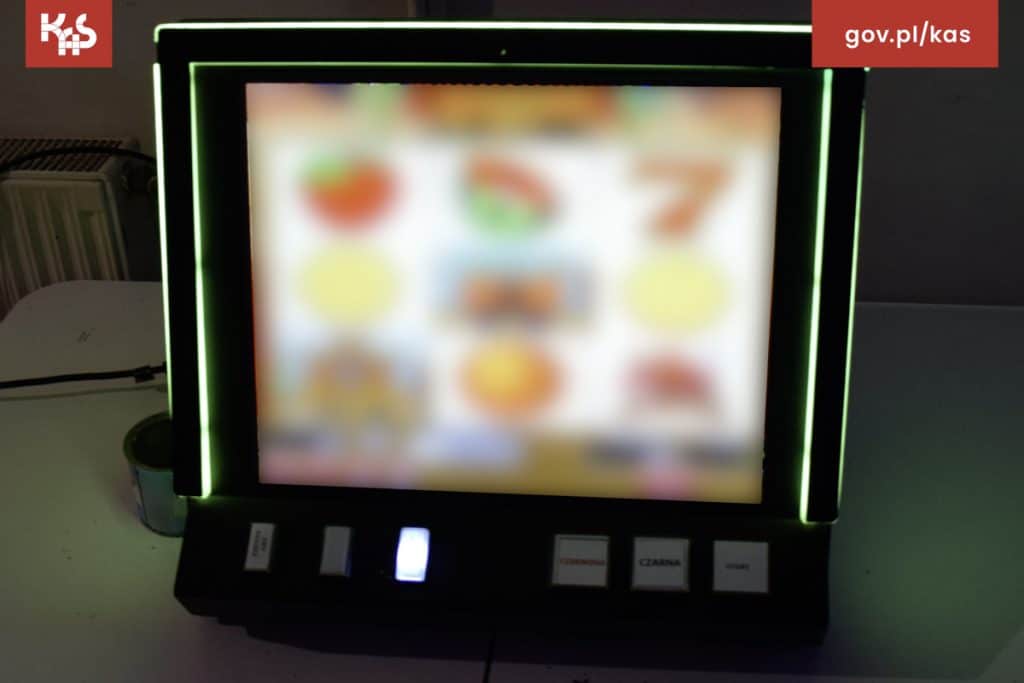 Ośmiokrotnie wyższe kary niż się spodziewali! - Nalot służb na lokalny "biznes". Grożą im setki tysięcy złotych kary