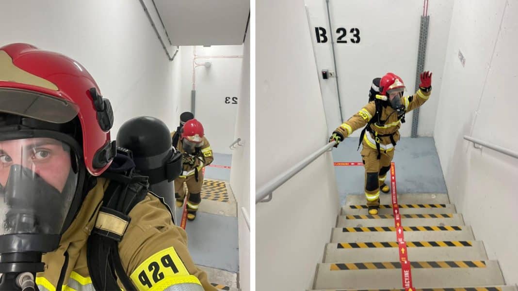 strażacy w biegu na szczyt