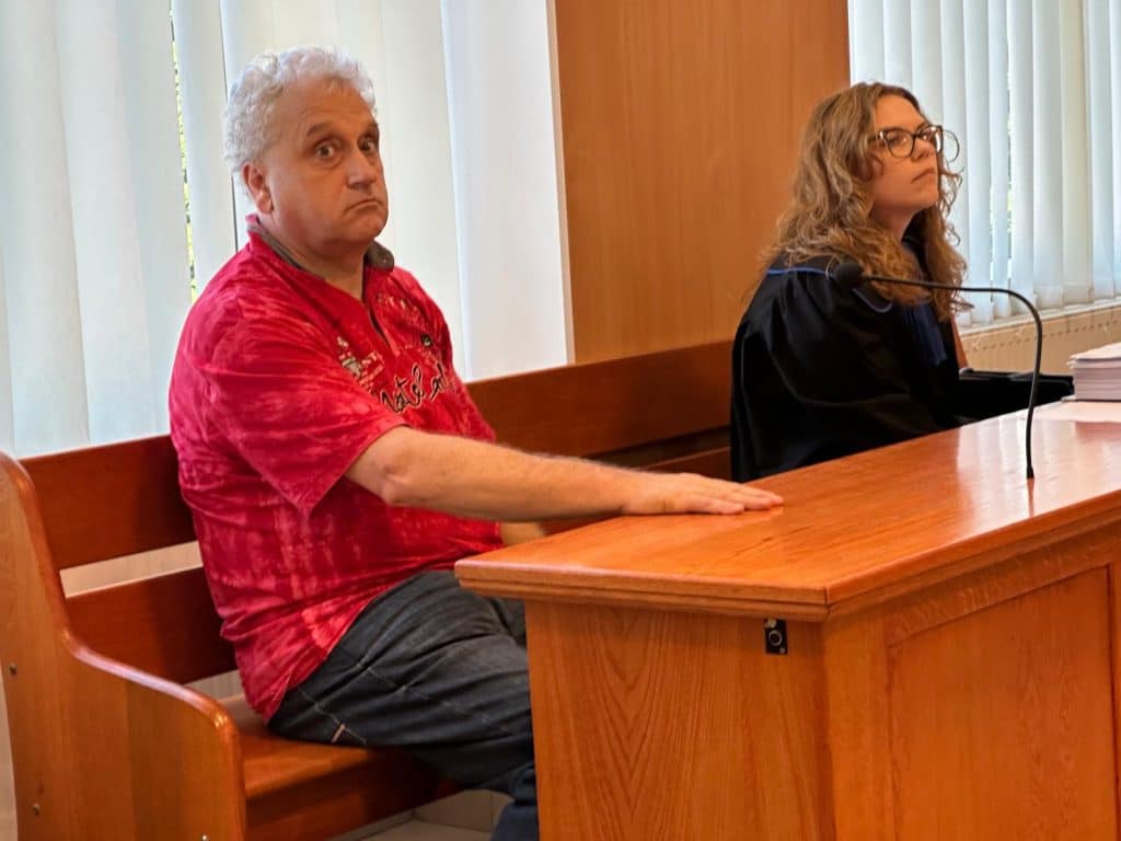 Sprawa trafiła do sądu, gdzie 58-latek walczy o uznanie odpowiedzialności szpitala. Warto dodać, że zadłużenie szpitala obecnie to 37 mln. - Pacjent z Olsztyna żąda 35 mln zł odszkodowania od Szpitala Miejskiego!