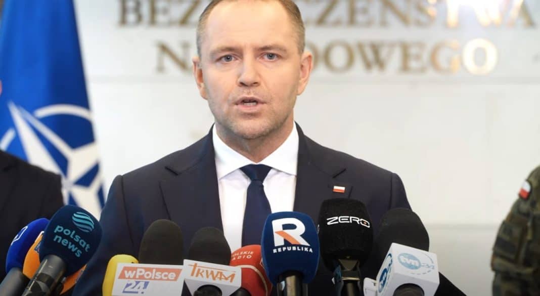 Prezydent Nawrocki na konferencji