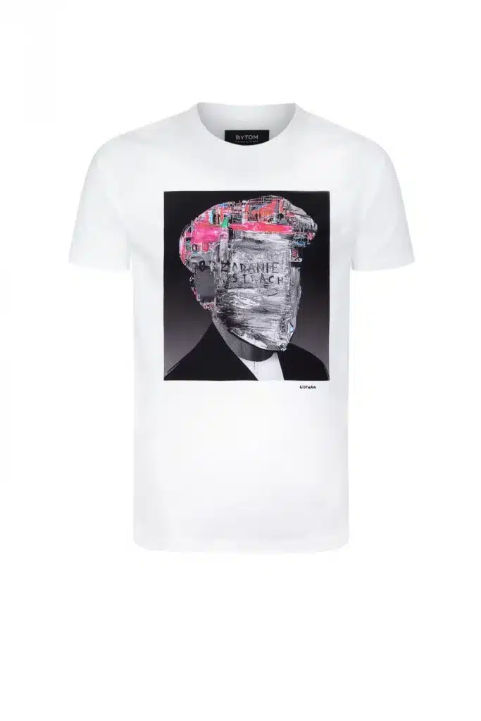 Podczas gali z okazji 80-lecia marki Bytom olsztyński malarz i grafik Robert Listwan zadebiutował jako... model. Podczas gali z okazji 80-lecia marki Bytom olsztyński malarz i grafik Robert Listwan zadebiutował jako... model. - Znany olsztyński malarz wystąpił jako model na pokazie mody marki Bytom