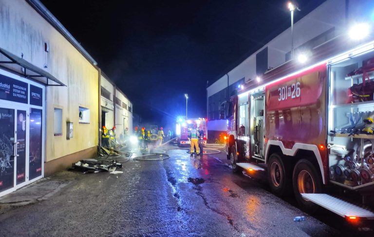 pożar magazynu z bateriami do hulajnóg