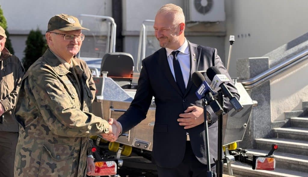 Straż rybacka dostała nowy sprzęt. - Ponad pół miliona dla straży rybackiej. Warmia i Mazury z lepszą ochroną wód