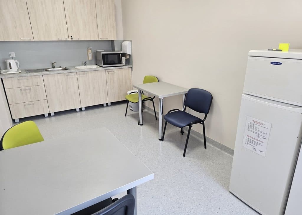 Małych pacjentów w Olsztynie czekają nowoczesne sale i komfortowe warunki. - Nowoczesny oddział chirurgii i urologii dziecięcej otwarty w Olsztynie