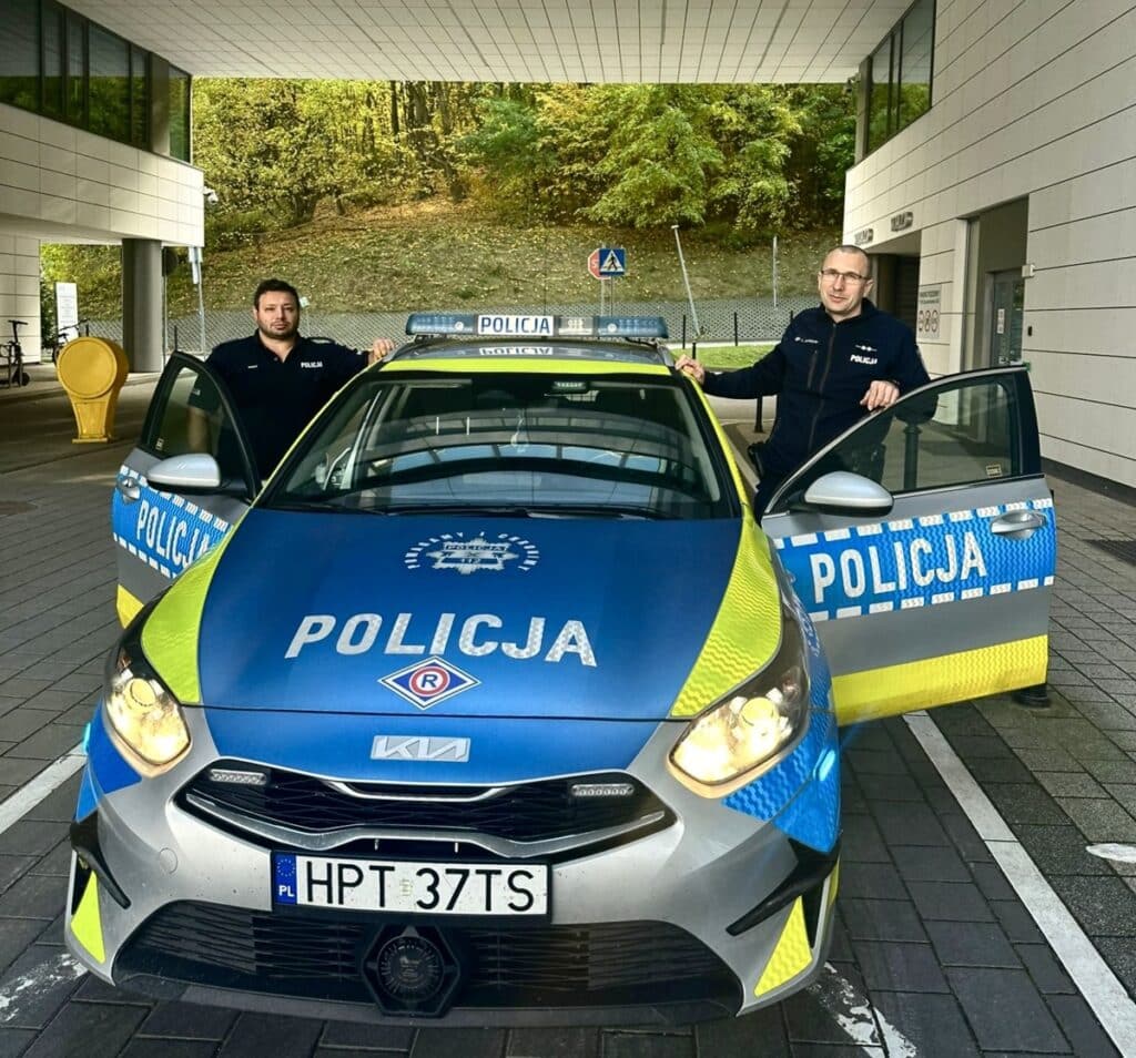 Awaria podczas transportu serca z Olsztyna. - Karetka z sercem do przeszczepu utknęła na środku trasy S7. Pacjent czekał w szpitalu