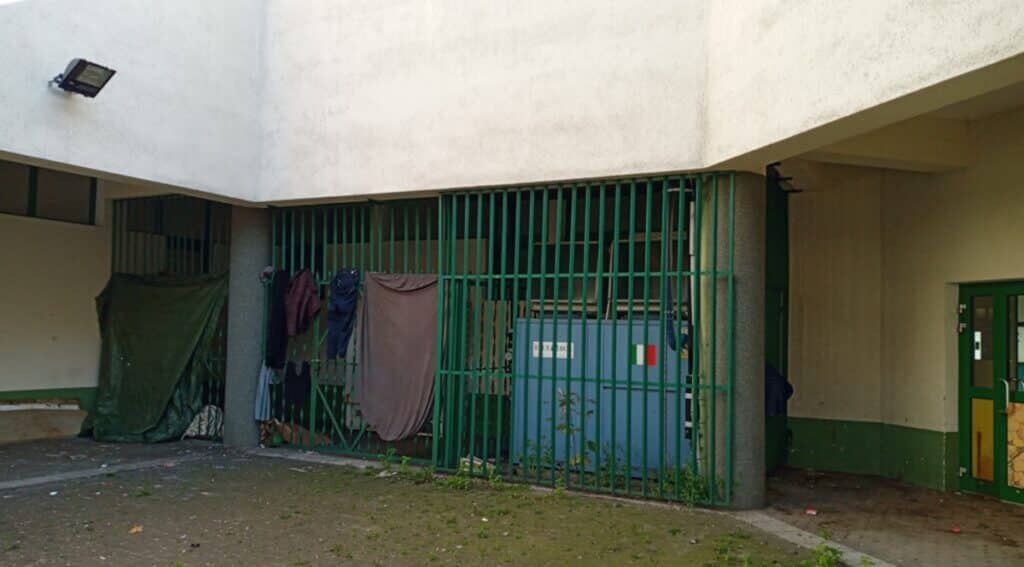 Jak Olsztyn radzi sobie z problemem bezdomności? - W Olsztynie rośnie liczba dzikich koczowisk