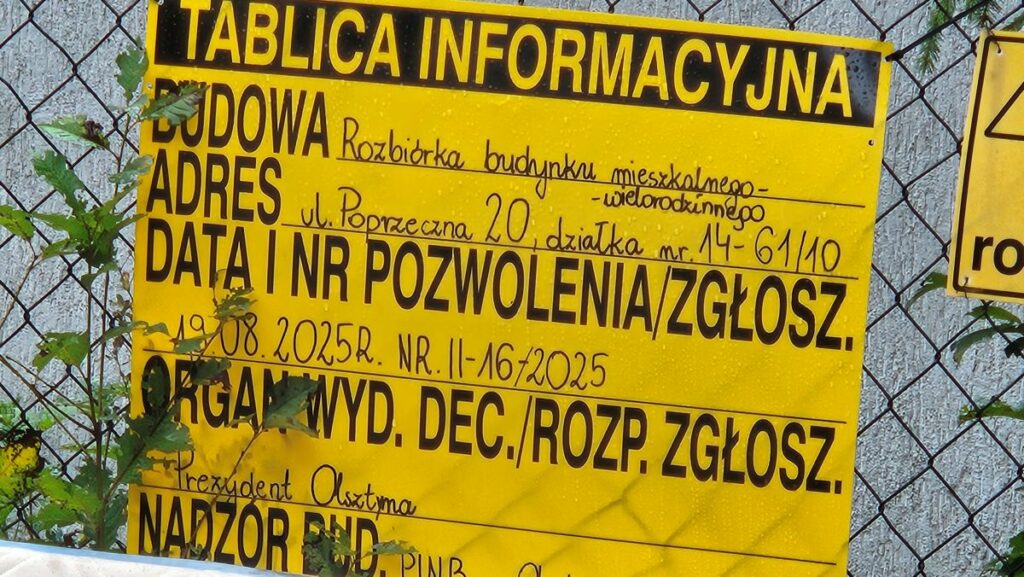 To tu przed laty strażacy walczyli z ogniem. - Znika jeden z najbardziej zaniedbanych budynków w Olsztynie? Ruszyła rozbiórka