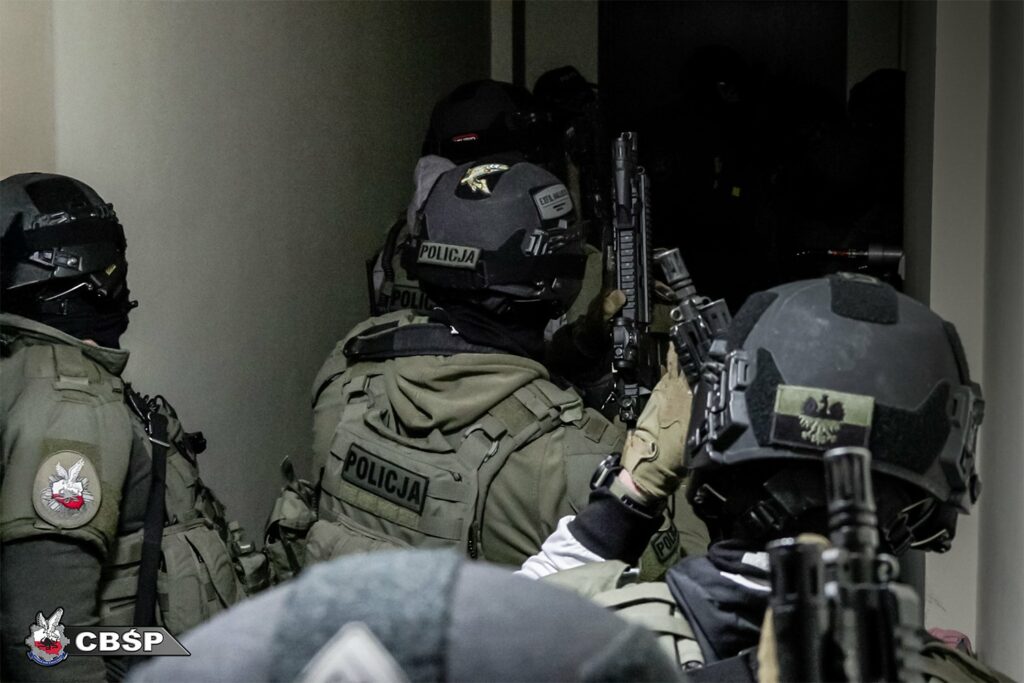 Szokujące kulisy działalności mafii z Warmii. - Najgroźniejszy gang z Warmii i Mazur! Działali jak mafia, wśród zatrzymanych żołnierze