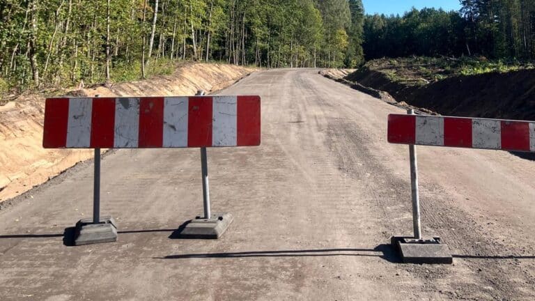 prace drogowe na DW 592