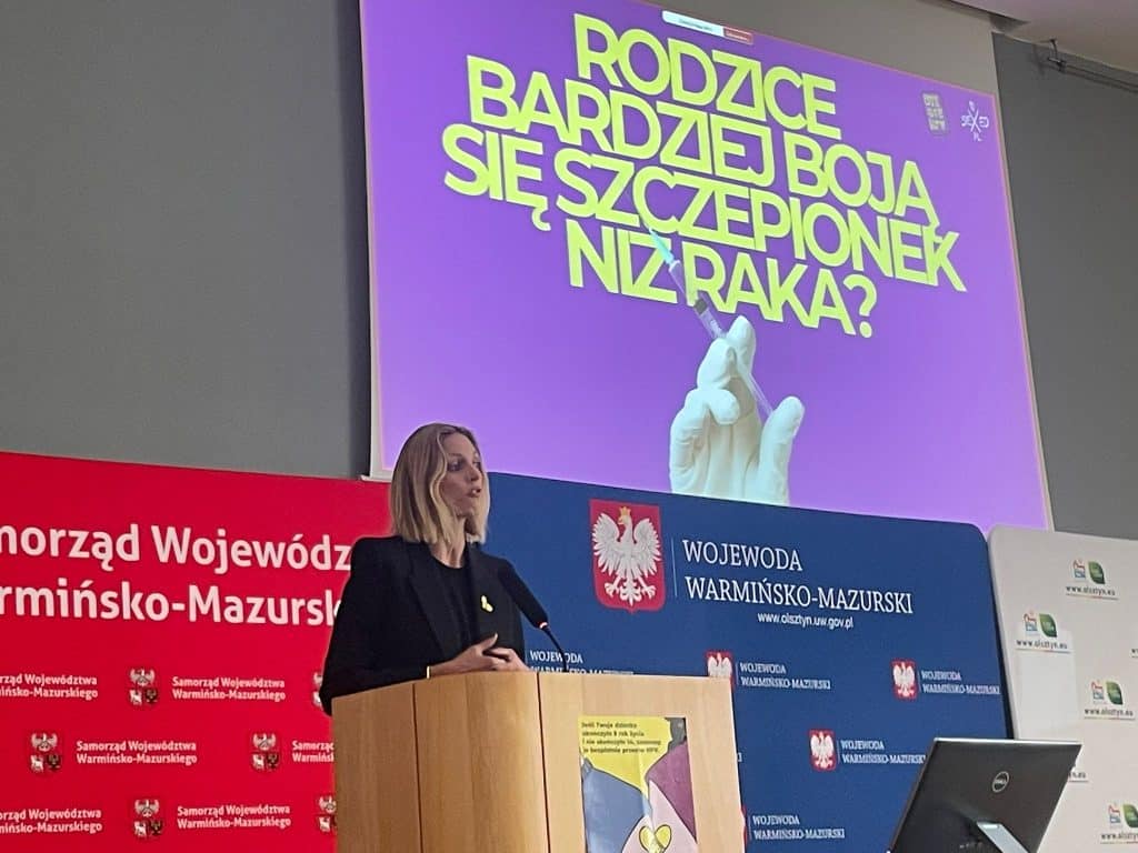 Anja Rubik podpisała z włodarzami list intencyjny. - Gwiazda modelingu Anja Rubik w Olsztynie. Rozpoczyna współpracę z władzami