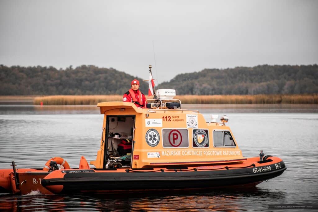 Most zamknięty, saperzy w akcji. - Podejrzany ładunek przy moście na Mazurach, na miejscu wojsko