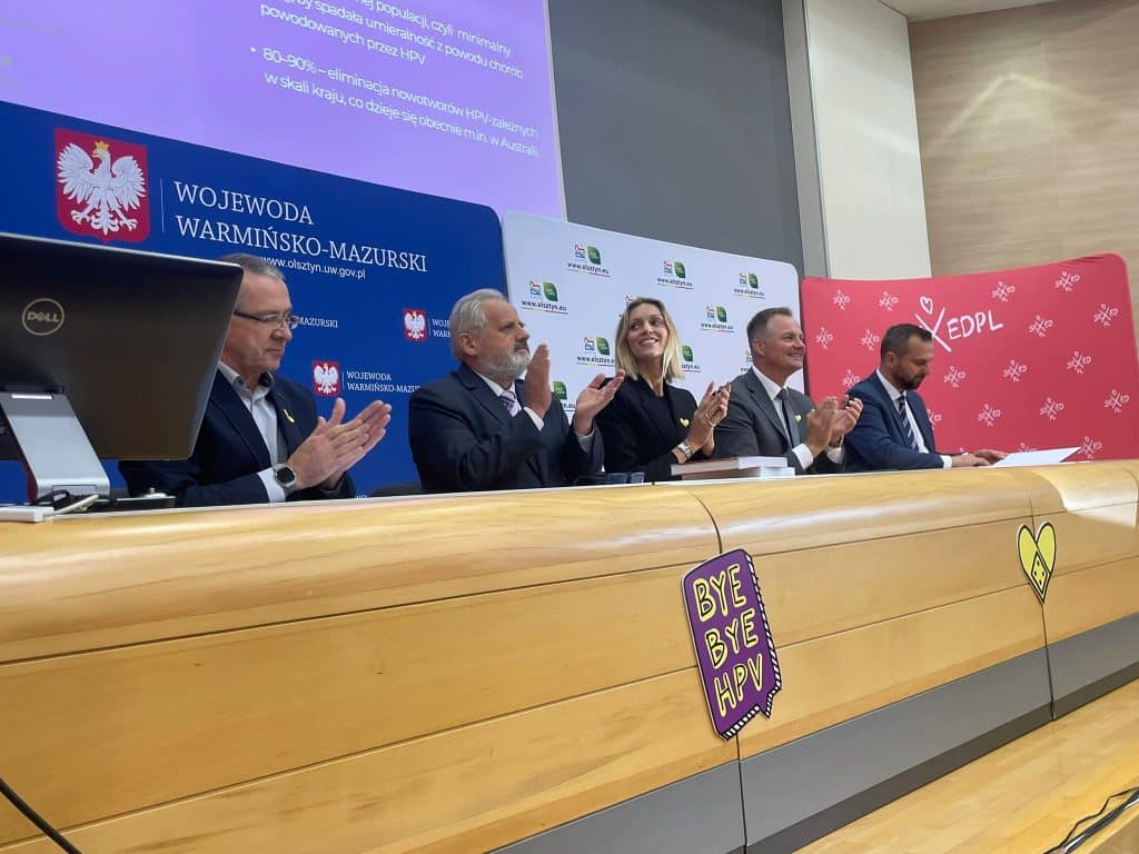 Anja Rubik podpisała z włodarzami list intencyjny. - Gwiazda modelingu Anja Rubik w Olsztynie. Rozpoczyna współpracę z władzami