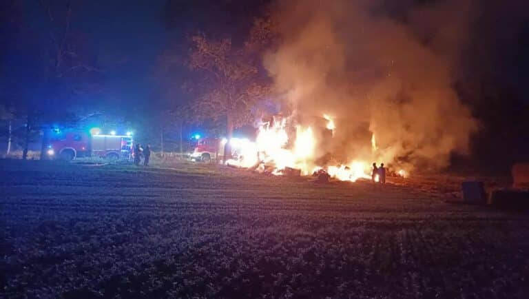 pożar balotów w gminie Małdyty