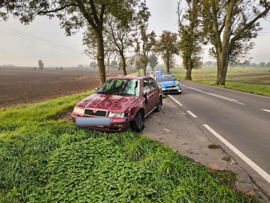 Młody rowerzysta jest w ciężkim stanie. - Skoda uderzyła czołowo w rowerzystę. Policja wydała pilny komunikat