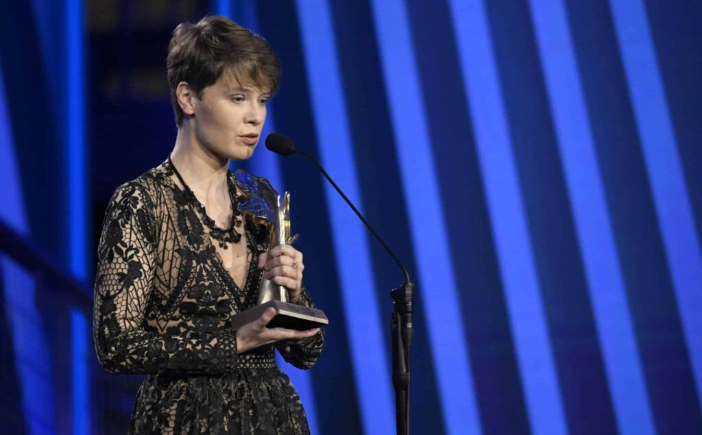 Literacki sukces przeniesiony do teatru! „Wczoraj byłaś zła na zielono” w listopadzie na scenie Jaracza. - Nike 2025 i nagroda czytelników dla autorki z Warmii i Mazur