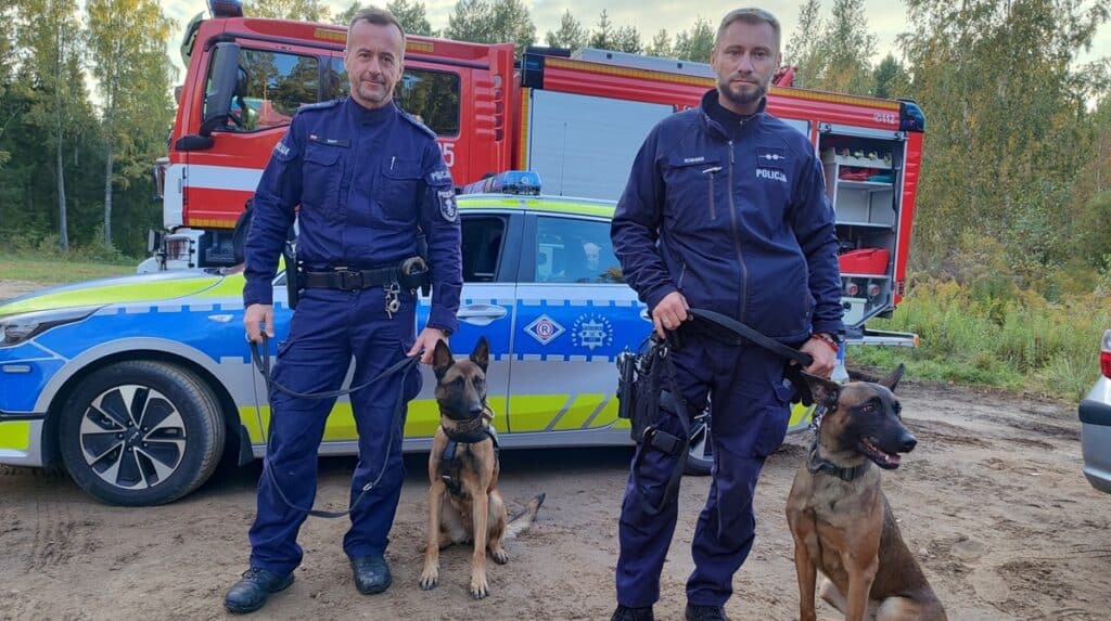 W akcję zaangażowane służby, psy tropiące, rodzina i przyjaciele mężczyzny. - Wielka akcja poszukiwawcza na Mazurach. Zaginął 50-letni mężczyzna