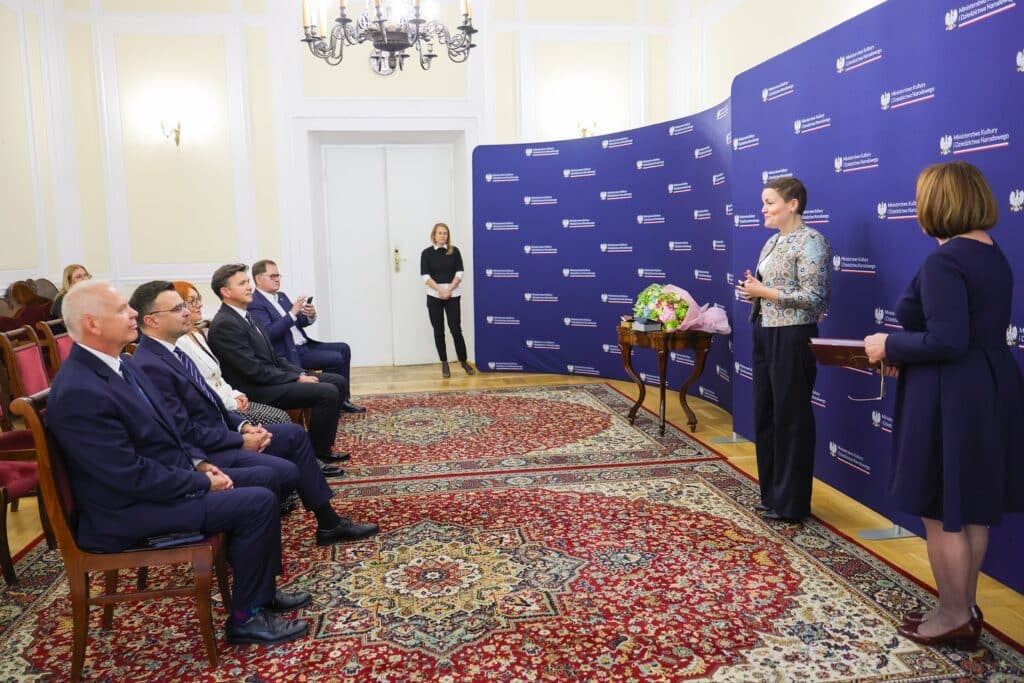 To oni tworzą kulturę Warmii i Mazur. - Odznaczenia dla znanych na Warmii i Mazurach ludzi kultury