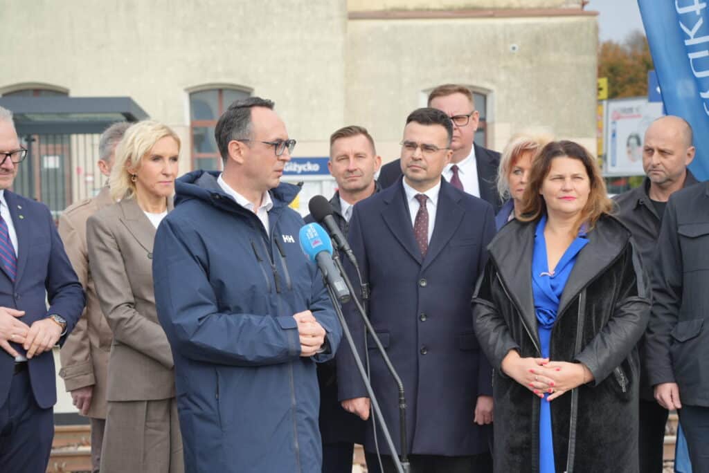 Kolej wraca szybciej, ciszej i nowocześniej niż kiedykolwiek. - Wielki powrót kolei do Giżycka. PKP zapowiada rewolucję w podróżach po Mazurach