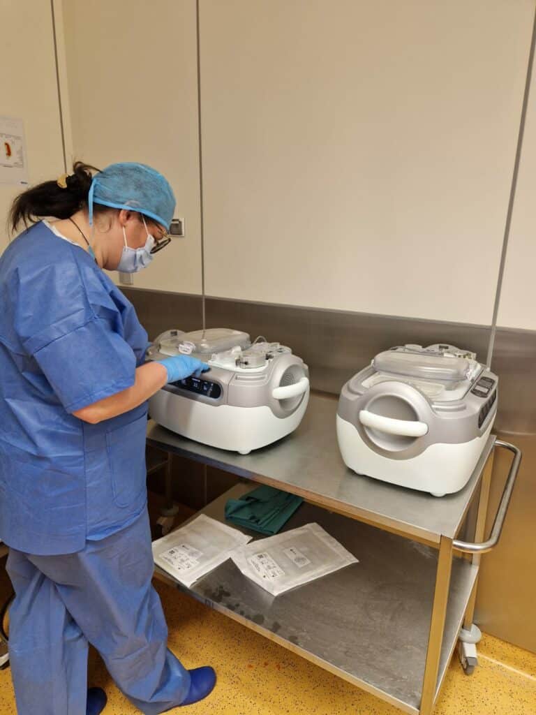 Światowy Dzień Donacji w Olsztynie. Przeprowadzono dwa przeszczepy nerek. - Syn otrzymał nerkę w tym samym szpitalu w Olsztynie, co jego mama 10 lat temu