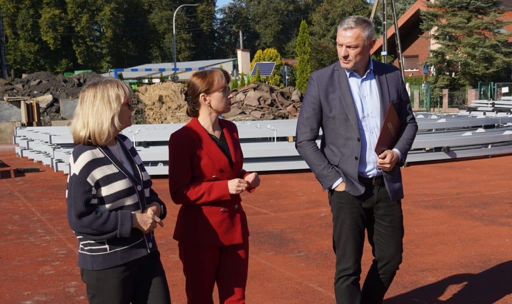 Gmina zyska jedną z najnowocześniejszych przestrzeni sportowych w regionie. - W podolsztyńskiej gminie ruszyła budowa hali sportowej z cyfrową strzelnicą