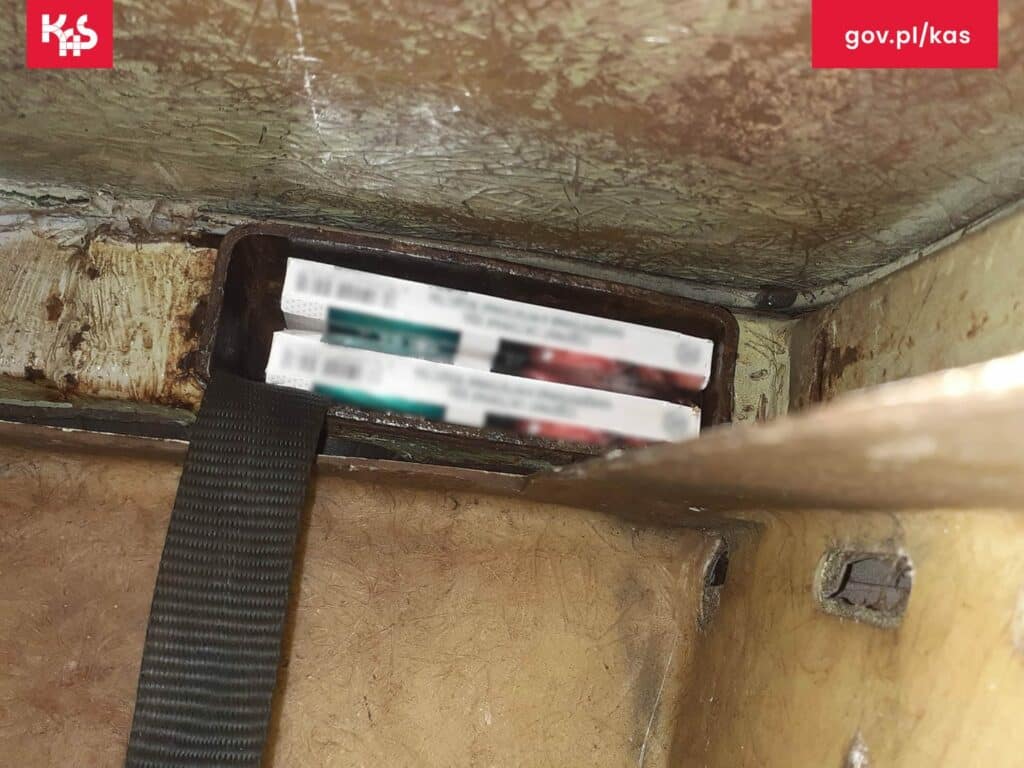 Skaner RTG ujawnił co kierowca wolałby zachować dla siebie. - Plan kierowcy busa nie wypalił. Wystarczył jeden skan, by wszystko wyszło na jaw