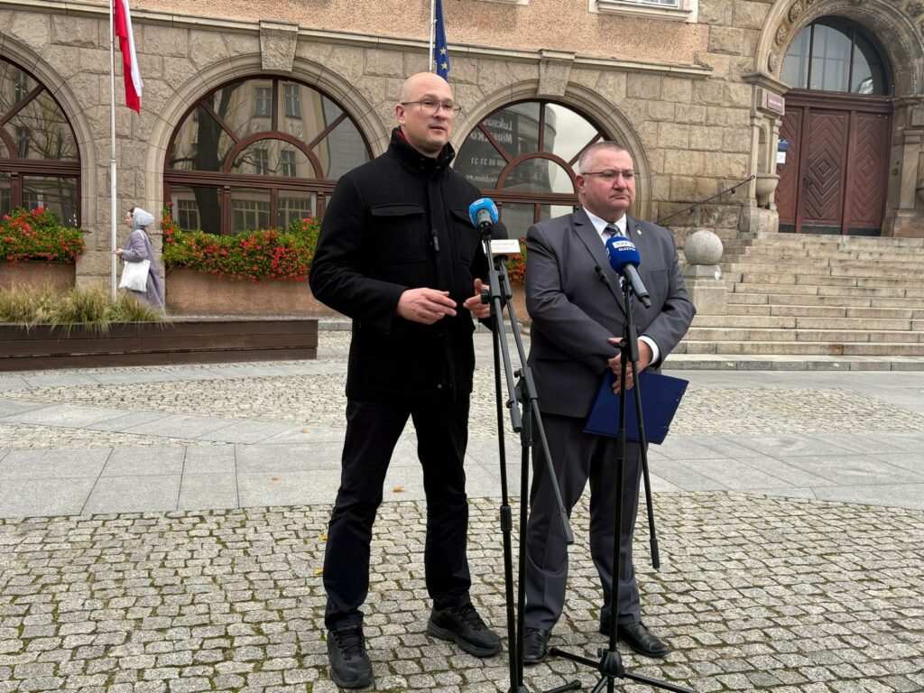 „Nie może być gorzej niż za Grzymowicza? Okazuje się, że może” – Konfederacja o sytuacji w Olsztynie. - "Pogońcie kolesi z ratusza!” – Konfederacja grzmi w Olsztynie. Padły ostre słowa