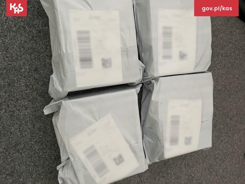 Zaskakujące znalezisko na terenie firmy kurierskiej. - Rutynowa kontrola skończyła się sensacją. Pracownicy sortowni przecierali oczy ze zdumienia