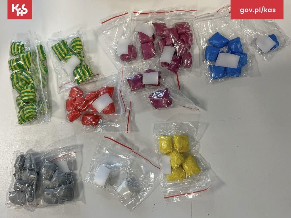 Zaskakujące znalezisko na terenie firmy kurierskiej. - Rutynowa kontrola skończyła się sensacją. Pracownicy sortowni przecierali oczy ze zdumienia