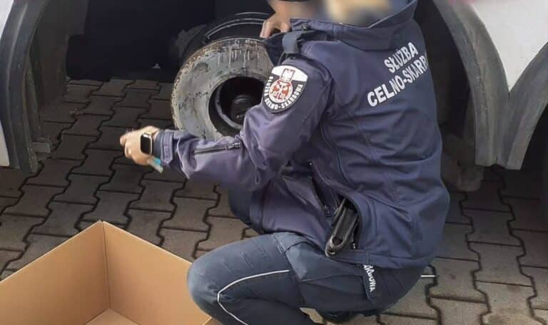 kontrabanda w autokarze