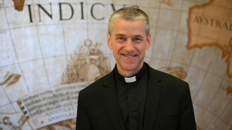 arcybiskup Mirosław Stanisław Wachowski