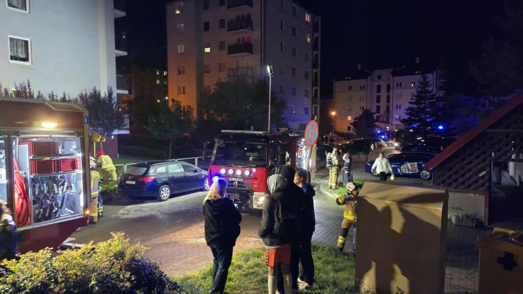Ewakuowano 46 osób. - Pożar mieszkania w Olsztynie. Nie żyje kobieta