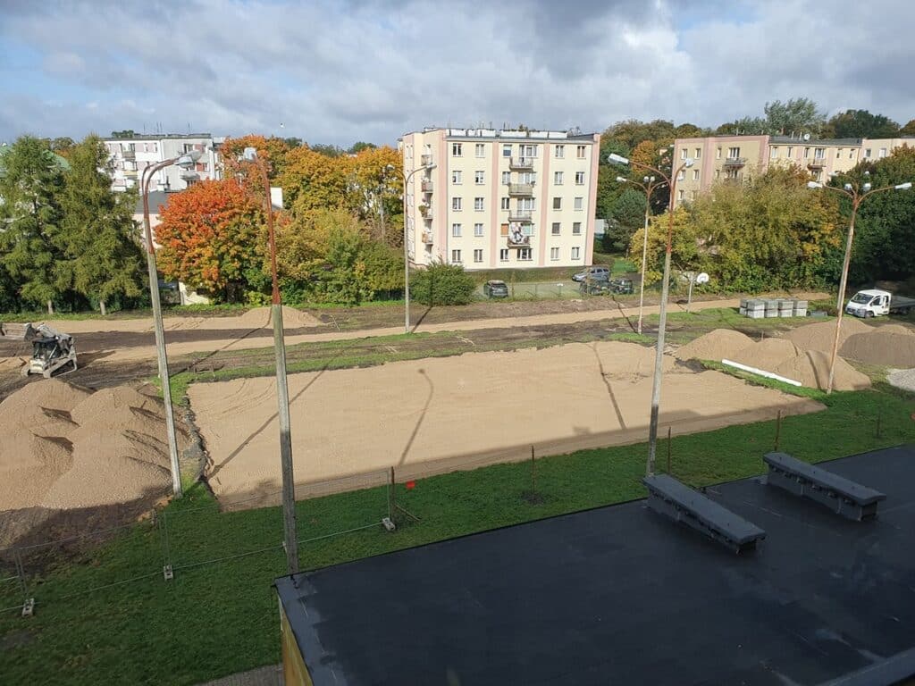 Nowe miejsce dla uprawiających sport w Olsztynie. - W Olsztynie powstaje nowoczesny kompleks sportowy. Mieszkańcy czekali od lat