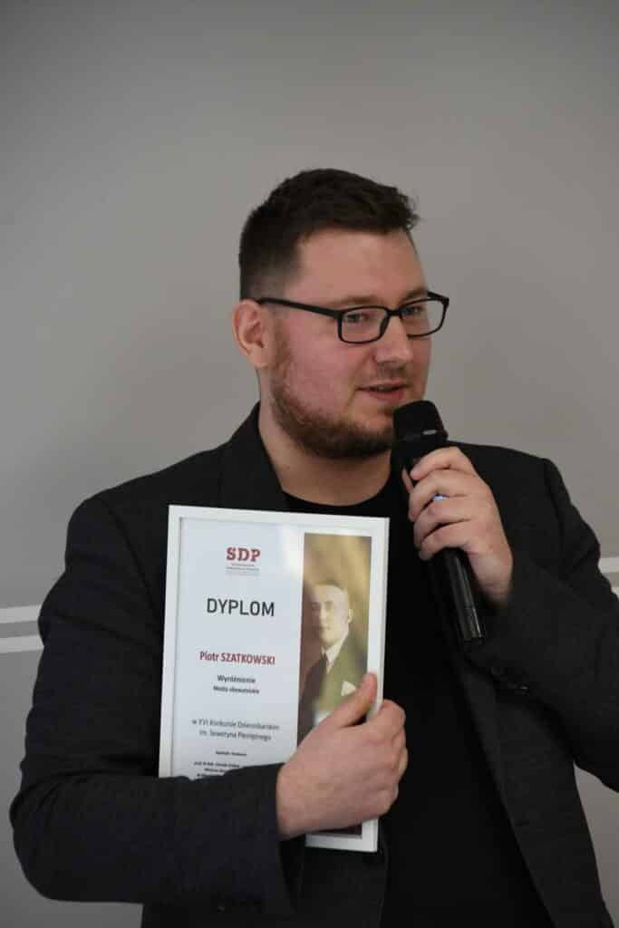 Poznaliśmy laureatów XVI edycji Konkursu Dziennikarskiego w Olsztynie. - Dziennikarze z Warmii i Mazur nagrodzeni. Oto zwycięzcy prestiżowego konkursu