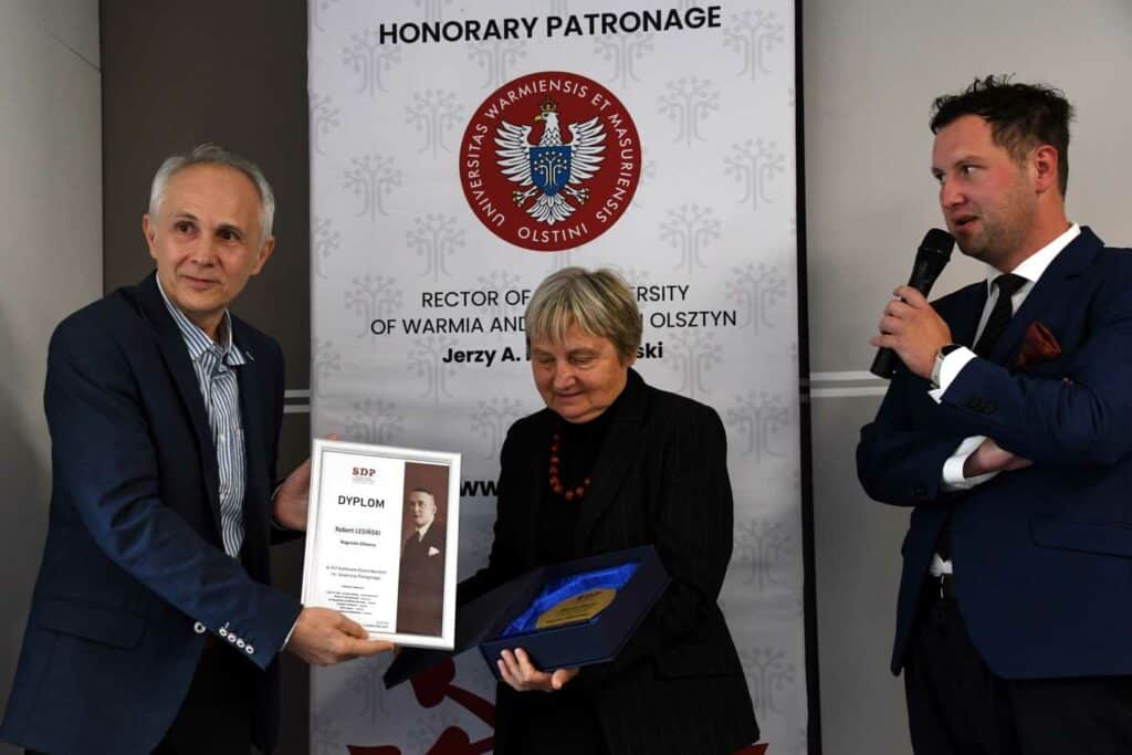 Poznaliśmy laureatów XVI edycji Konkursu Dziennikarskiego w Olsztynie. - Dziennikarze z Warmii i Mazur nagrodzeni. Oto zwycięzcy prestiżowego konkursu